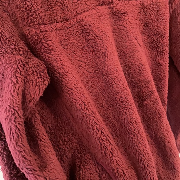 Eddie Bauer sweater! - Picture 3 of 3